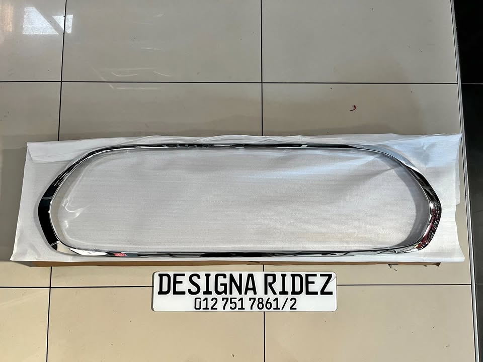 MINI COOPER F55/F56 CHROME MAIN SURROUNDING GRILL AVAILABLE. - Private Seller MINI COOPER F55/F56 CHROME MAIN SURROUNDING GRILL AVAILABLE. - Private Seller