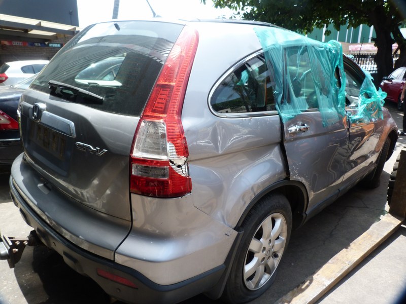 Honda CR-V 2.0 Manual Silver - 2007 STRIPPING FOR SPARES - Private Seller Honda CR-V 2.0 Manual Silver - 2007 STRIPPING FOR SPARES - Private Seller