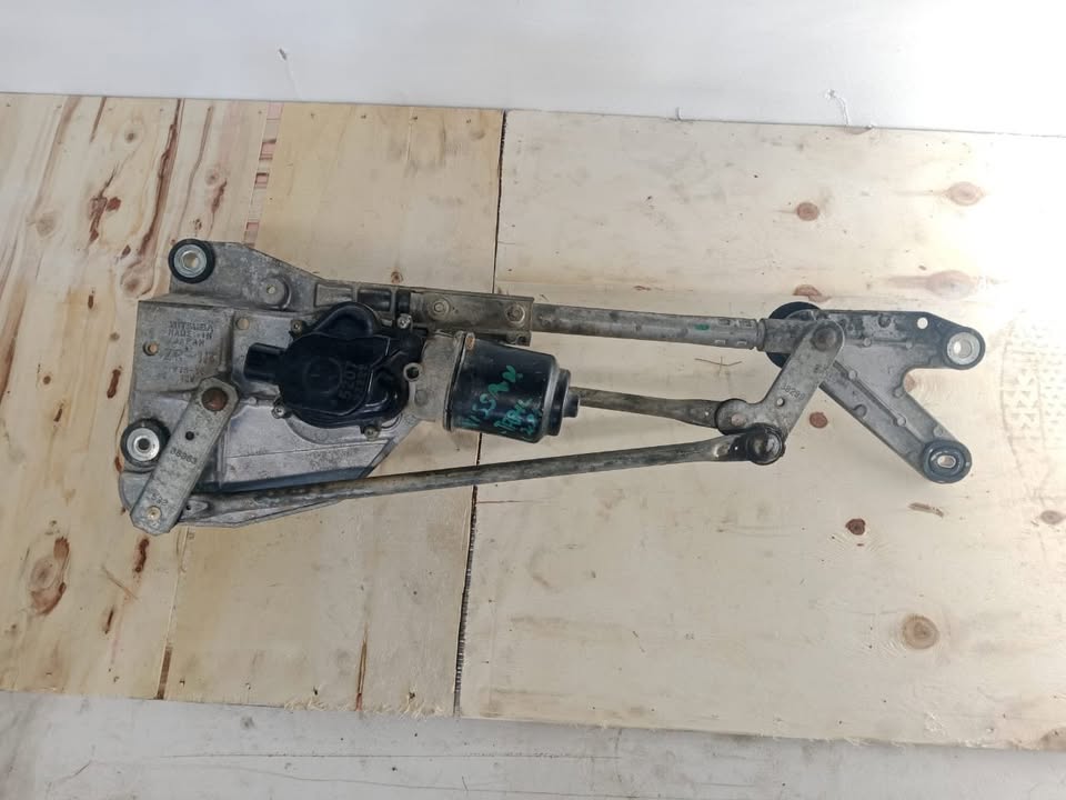 NISSAN XTRAIL 2006 WIPER MOTOR - Private Seller NISSAN XTRAIL 2006 WIPER MOTOR - Private Seller