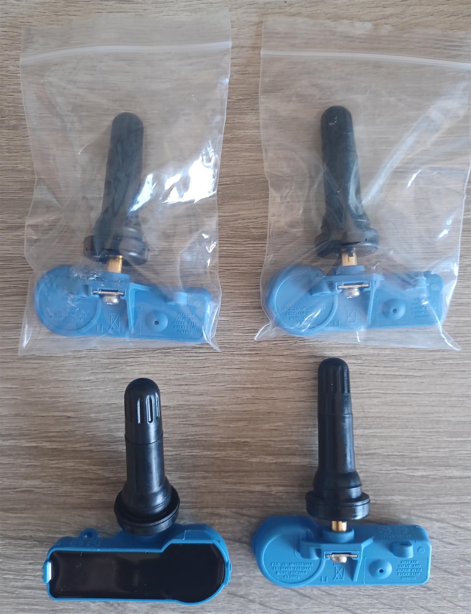 Mahindra TPMS / tyre pressure monitor sensors and valve stems
