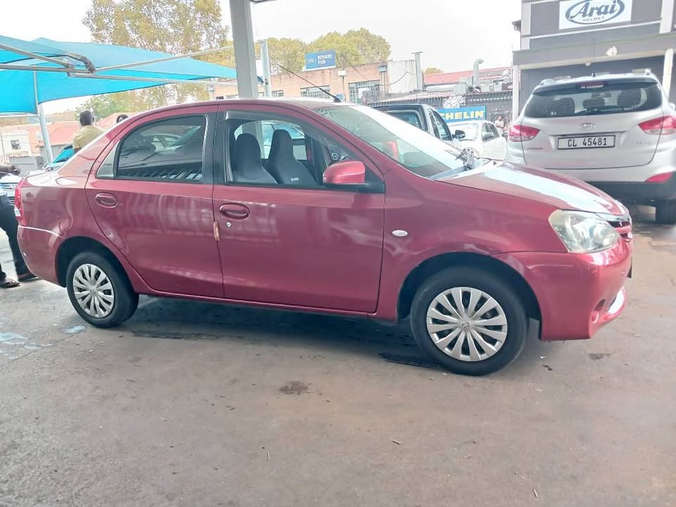 2014 TOYOTA ETIOS 1.5 SEDAN  Transmission: Manual  Mileage:Fueltype: Petrol  Maroon