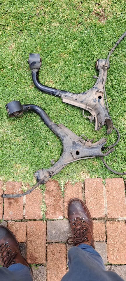 Land Rover Discovery 3 Control Arms For Sale @ Spareline Auto - Private Seller