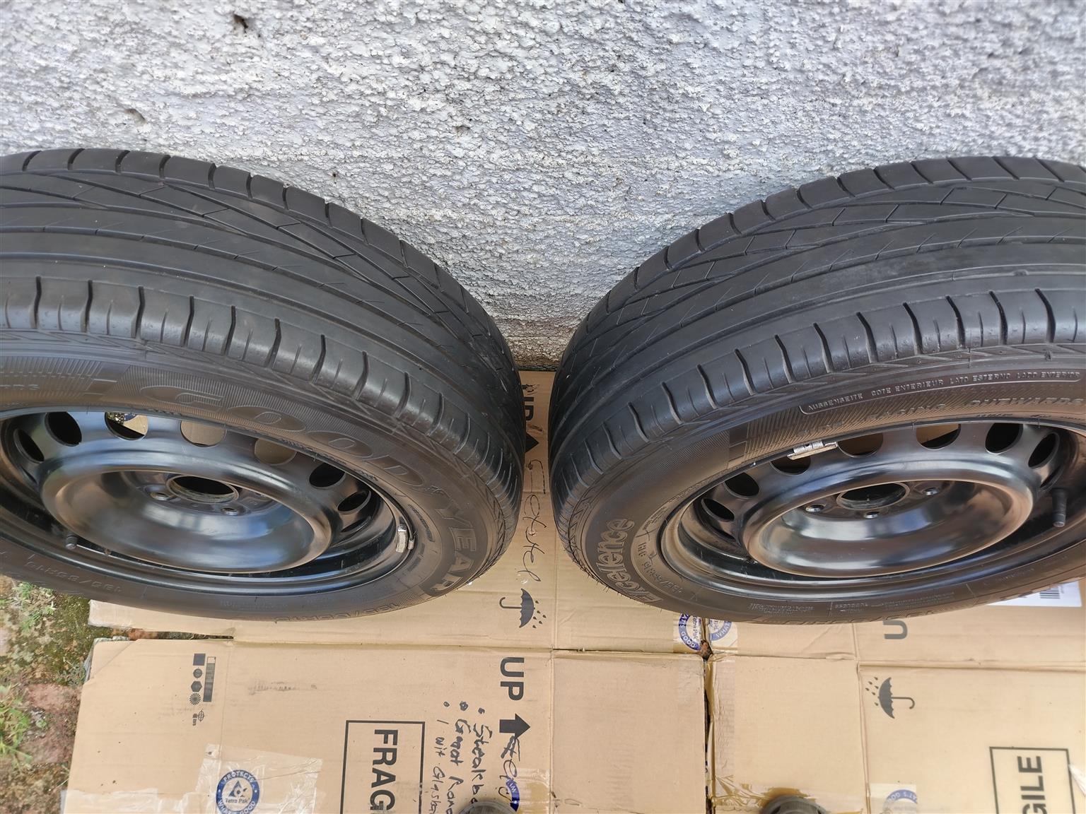 Goodyear excelence allmost new 195-65-15 tyres on corolla quest rims with hubcap - Private Seller