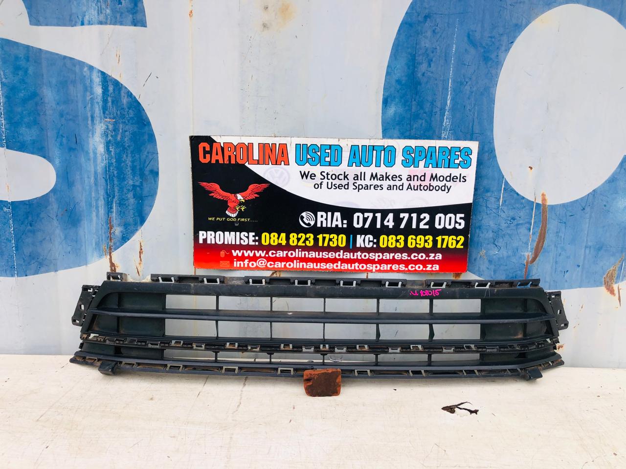 VW Jetta 6 lower front bumper grill (2015-2018) - Private Seller VW Jetta 6 lower front bumper grill (2015-2018) - Private Seller