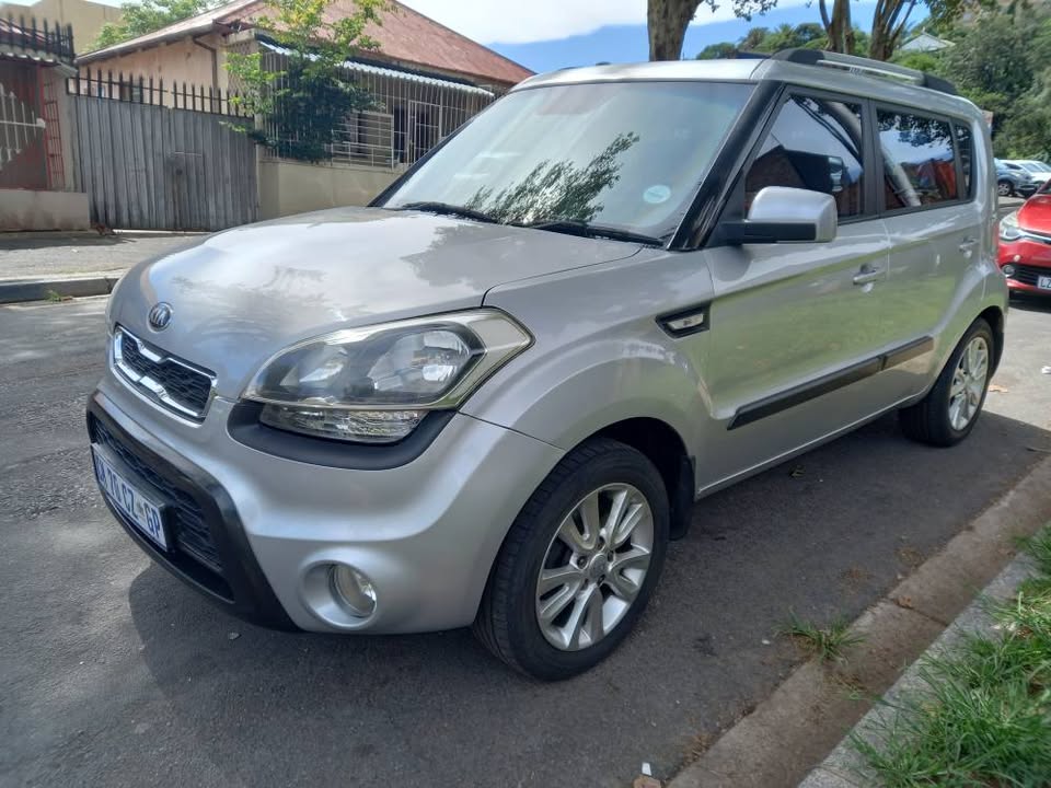 2013 Kia soul 1.2 Petrol, Manual, Siler 94000kms
