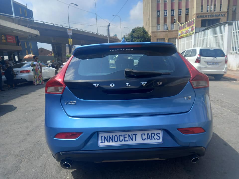 2016 VOLVO  V40 T3 2.0 PETROL, MANUAL TRANSMISSION, BLUE COLOUR, MILEAGE 76000KM
