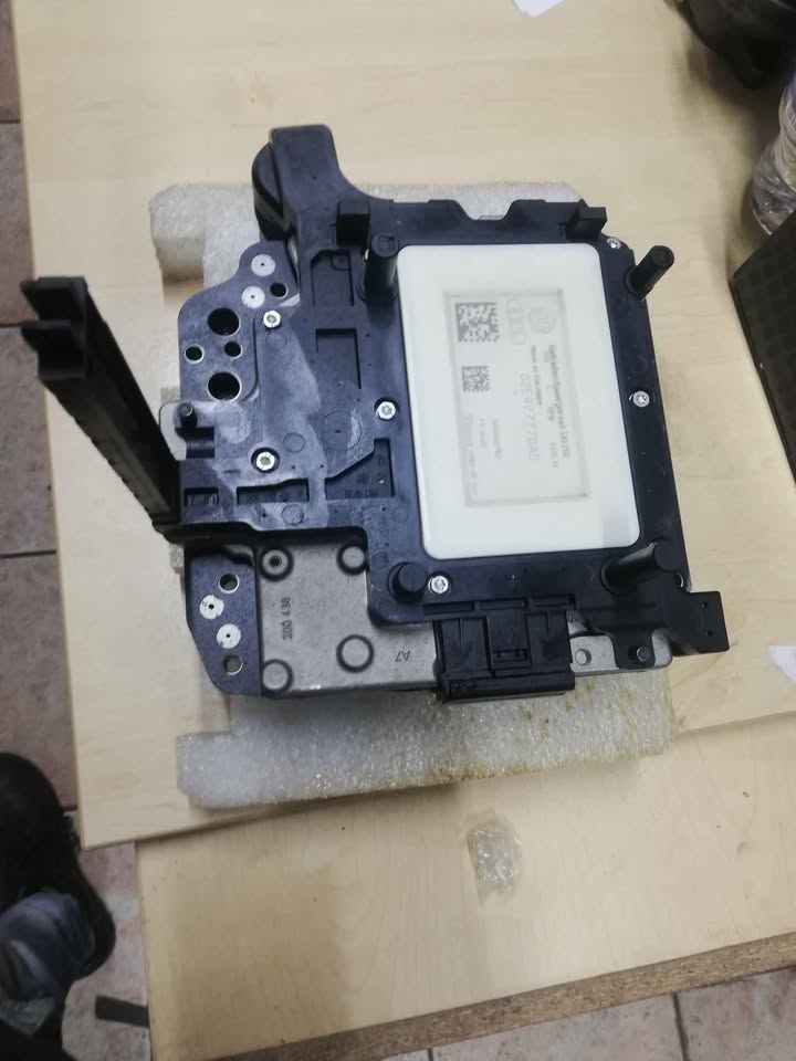 Brand New Transmission Control Unit (TCU) for VW, Skoda, and Audi (DQ250) 02E927770AS