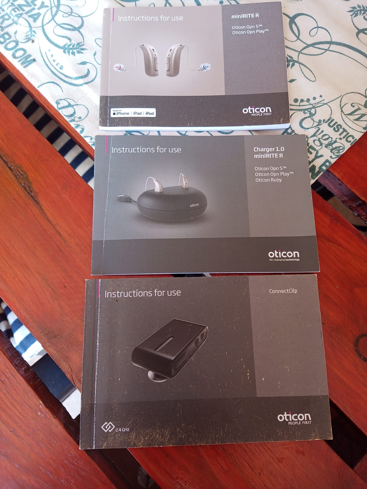 OTICON miniRITE R opn S HEARING AIDS WITH RECHARGER AND CONNECT CLIP