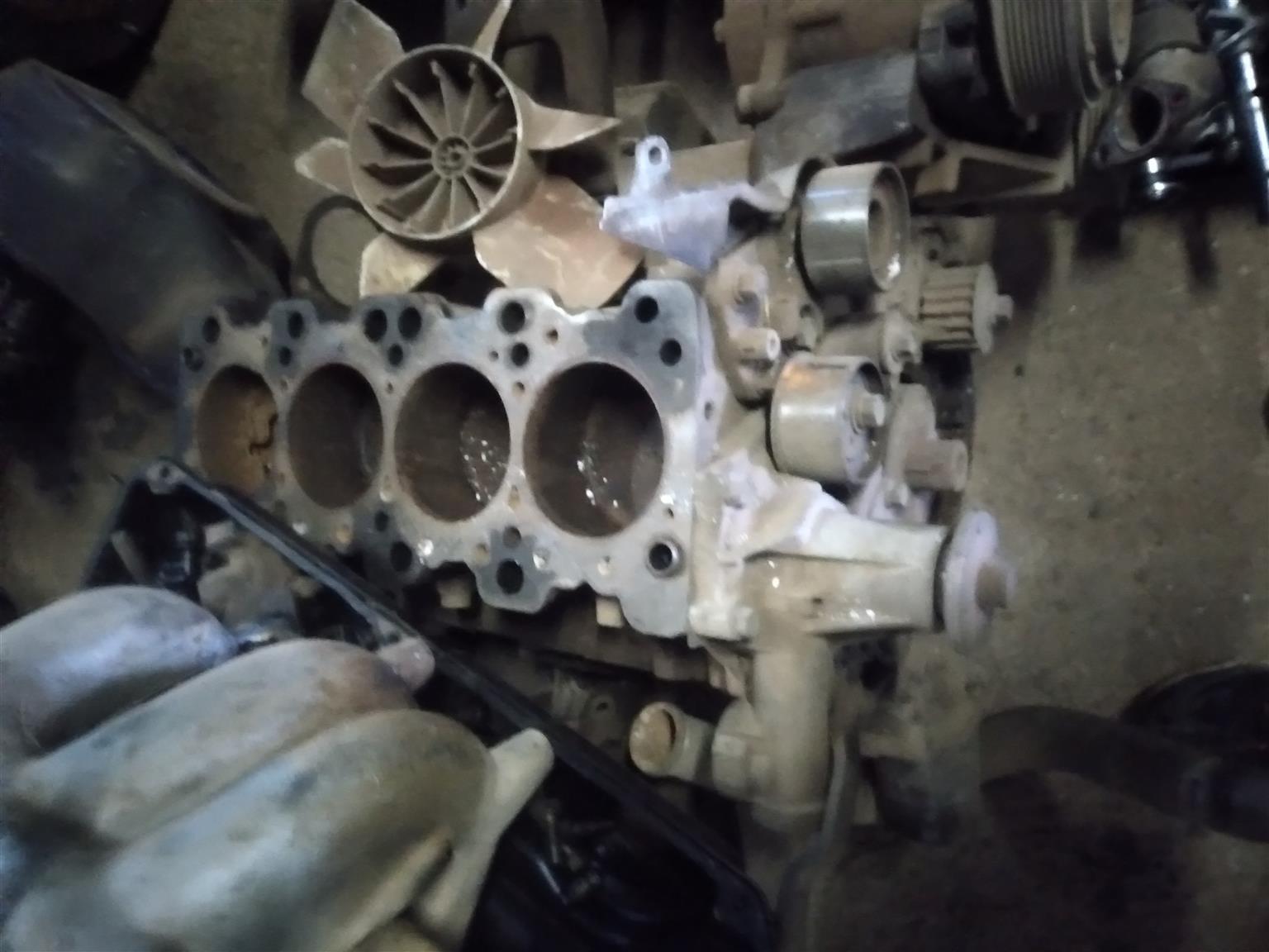 Mitsubishi 4g63 half engine for sale - Private Seller
