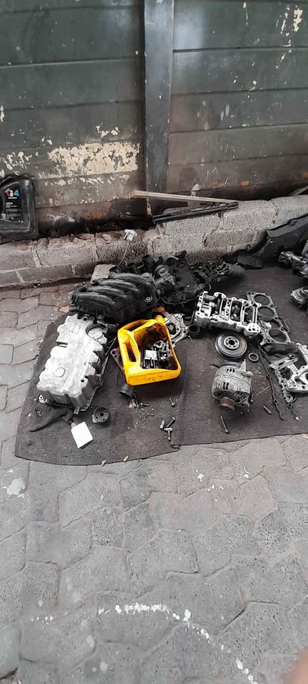 Audi A3 2.0l FSI BVZ Engine parts - Private Seller Audi A3 2.0l FSI BVZ Engine parts - Private Seller