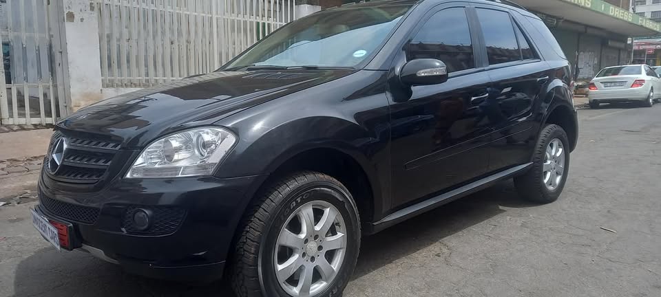 2009 MERCEDES MI 320 CDI DIESEL, AUTOMATIC TRANSMISSION, BLACK COLOUR