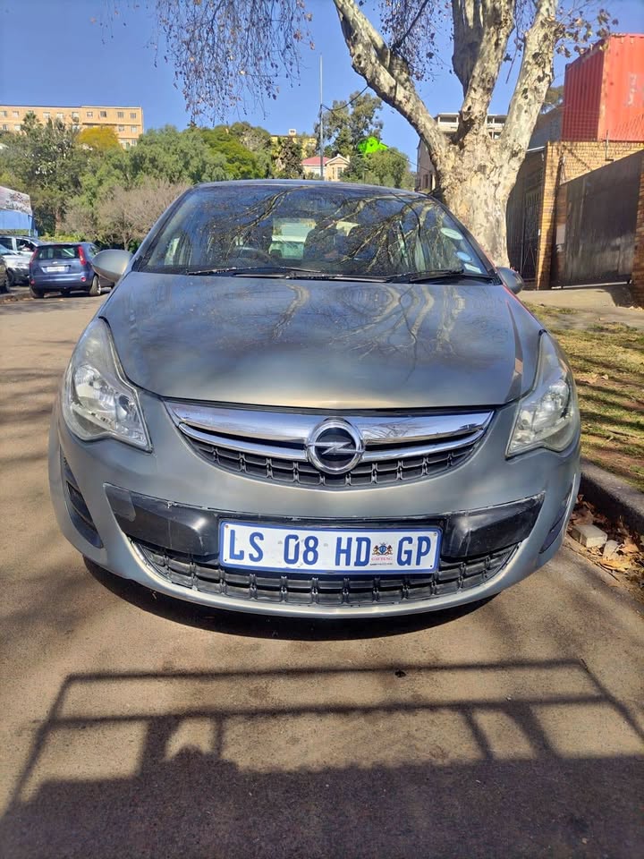 2014 Opel corsa 1.4