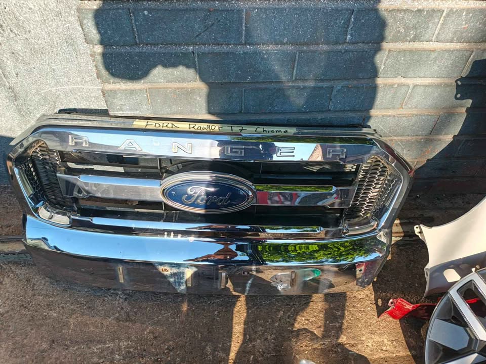 FORD RANGER T7 CHROME GRILL - Private Seller