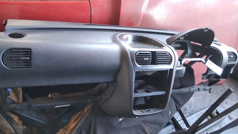 OPEL CORSA GAMMA DASHBOARD FOR SALE - Private Seller