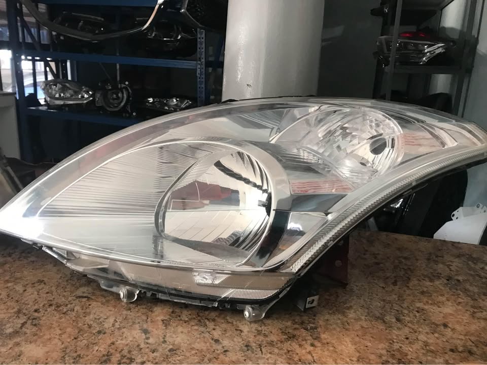 2015 Suzuki swift left and right headlight available for sale - Private Seller 2015 Suzuki swift left and right headlight available for sale - Private Seller