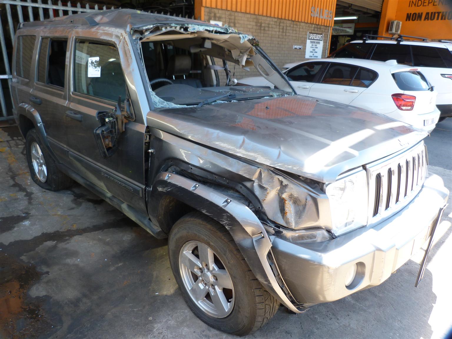 Jeep Commander CRD - 2009 - Private Seller Jeep Commander CRD - 2009 - Private Seller