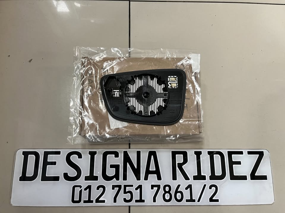 BMW G20 3-SERIES RIGHT MIRROR GLASS AVAILABLE. - Private Seller BMW G20 3-SERIES RIGHT MIRROR GLASS AVAILABLE. - Private Seller