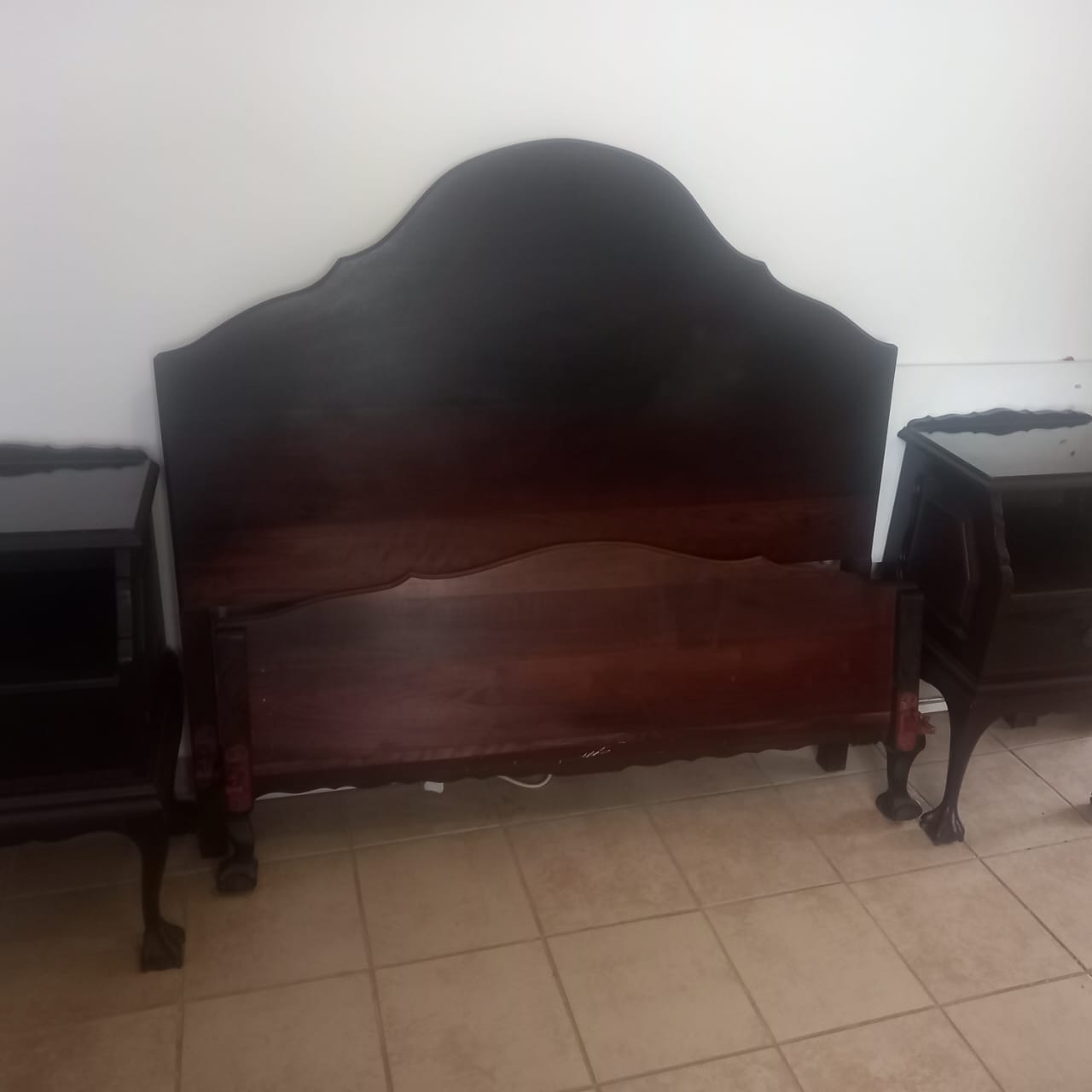 Solid Imbuia Antique Bedroom Suite