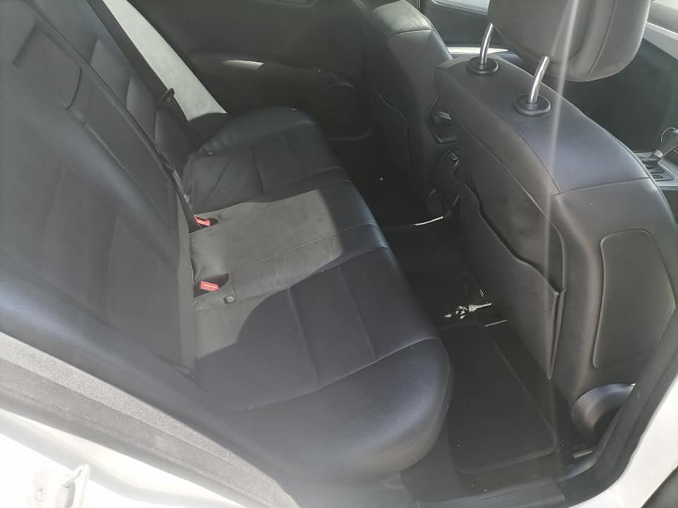 2013 Mercedes Benz C180 Automatic leather seat sunroof