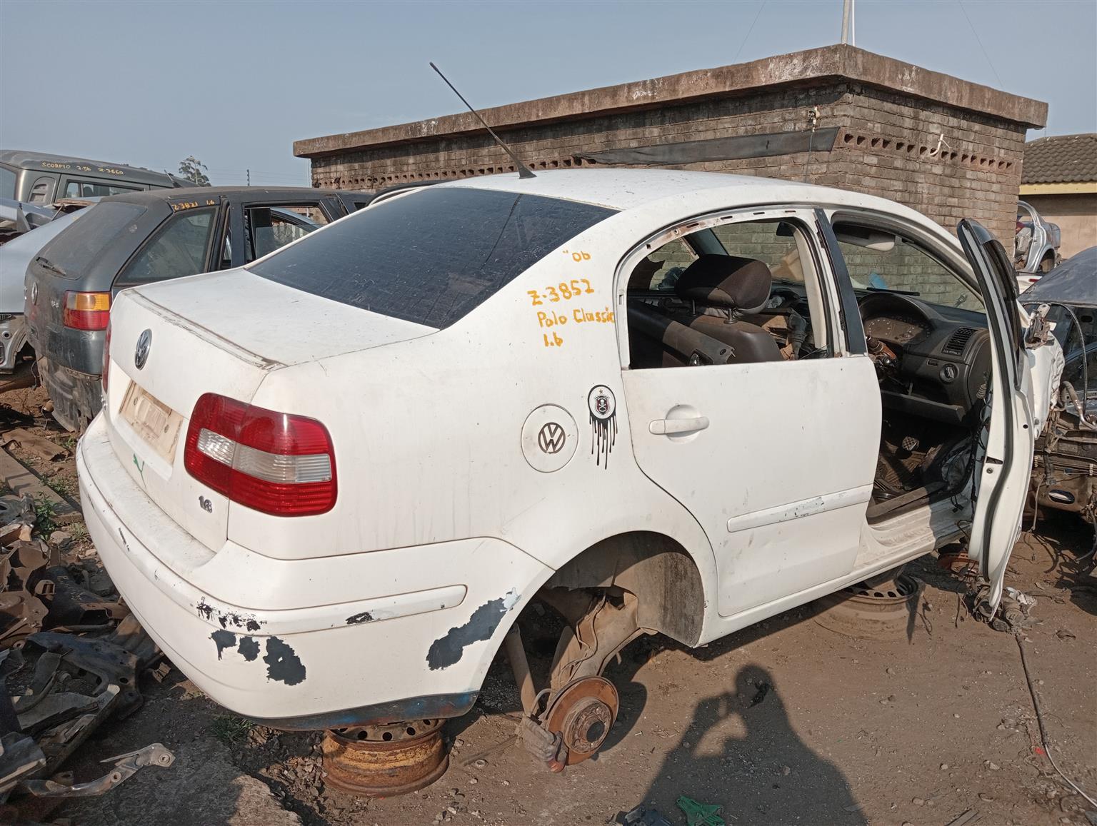 2006 VW Polo Classic 1.6 - Stripping for Spares.