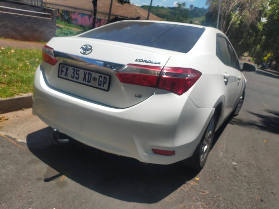 2017 Toyota Corolla Prestige. Engine Capacity 1.6 Petrol, Manual, White Color