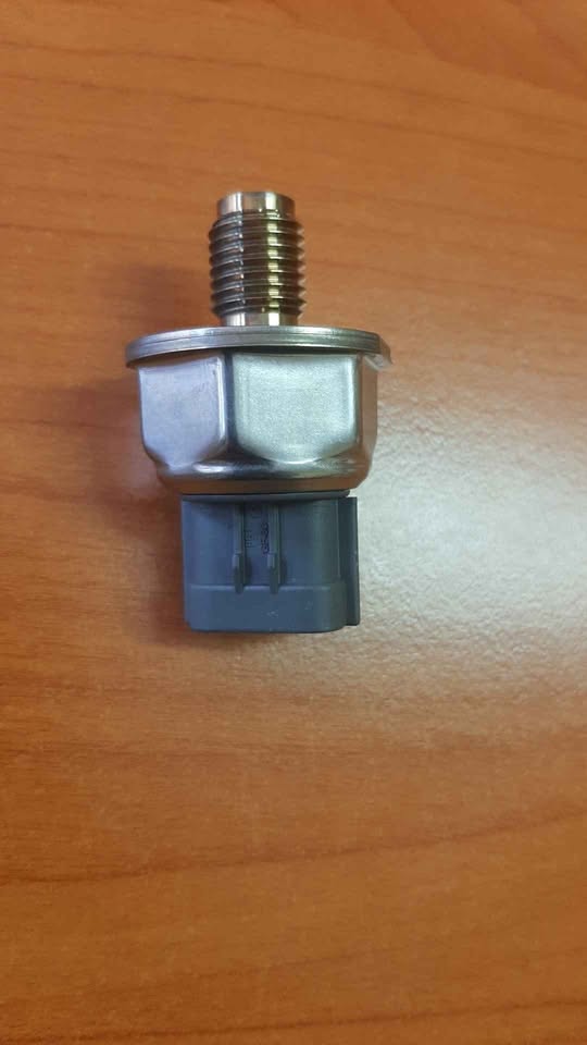 NISSAN NP300 YD25 2013 PRESSURE SENSOR. BRAND NEW. FOR VARIOUS OTHER CARS TOO. - Private Seller