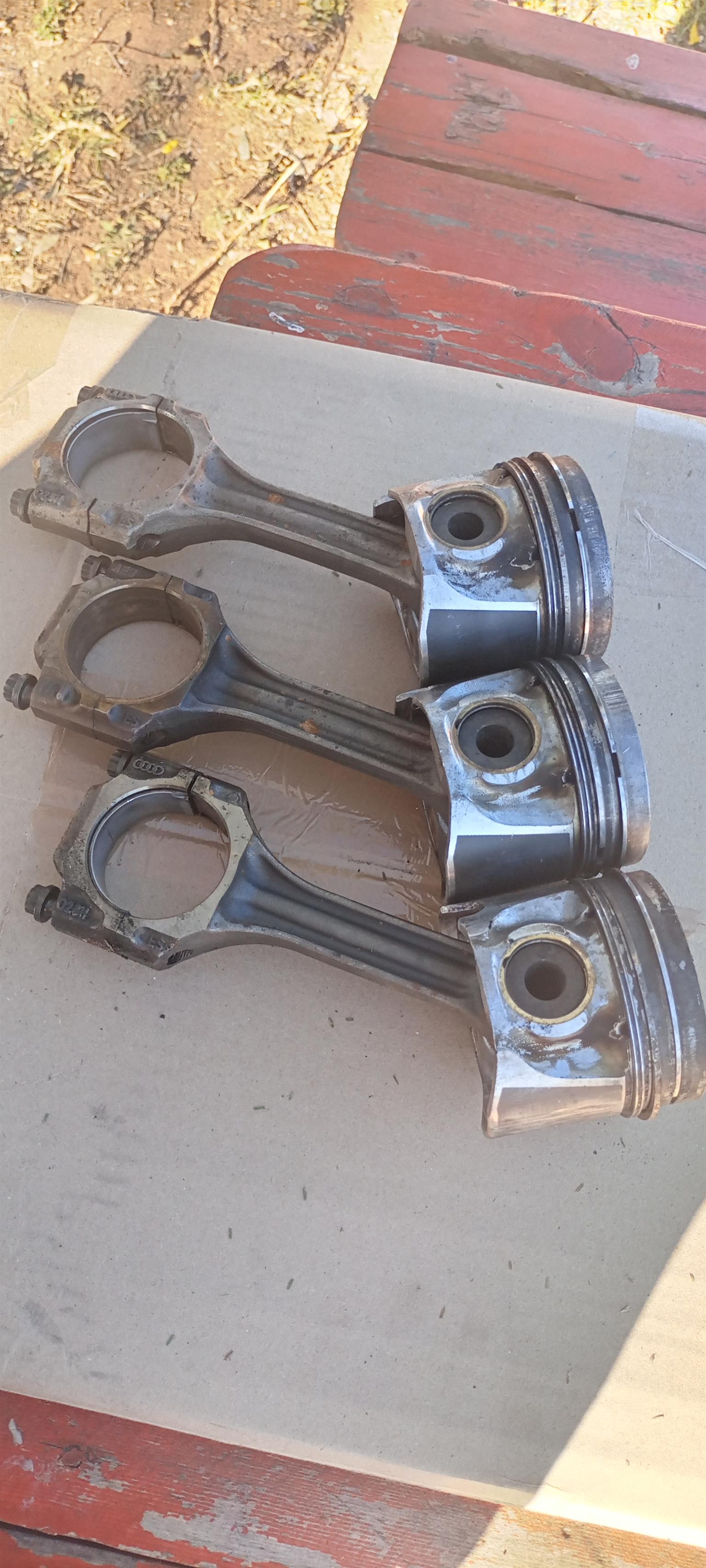 VW 1.9tdi Pistons n conrods - Private Seller
