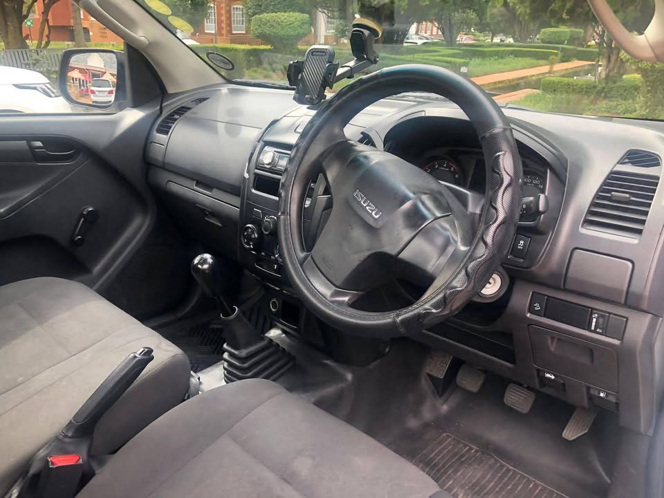 2019 ISUZU  2019 Bakkie for sale