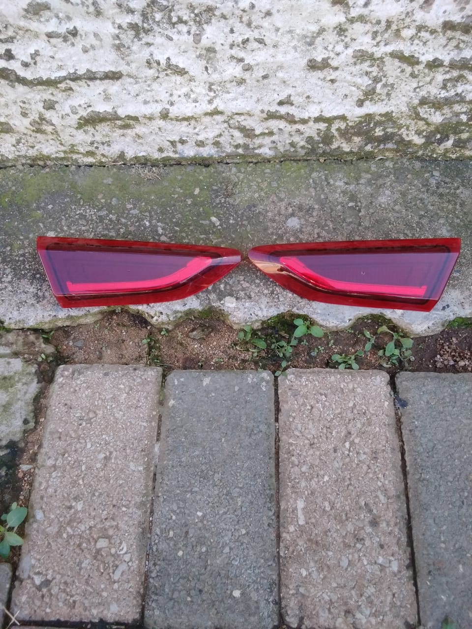 Toyota starlet boot reflector - Private Seller