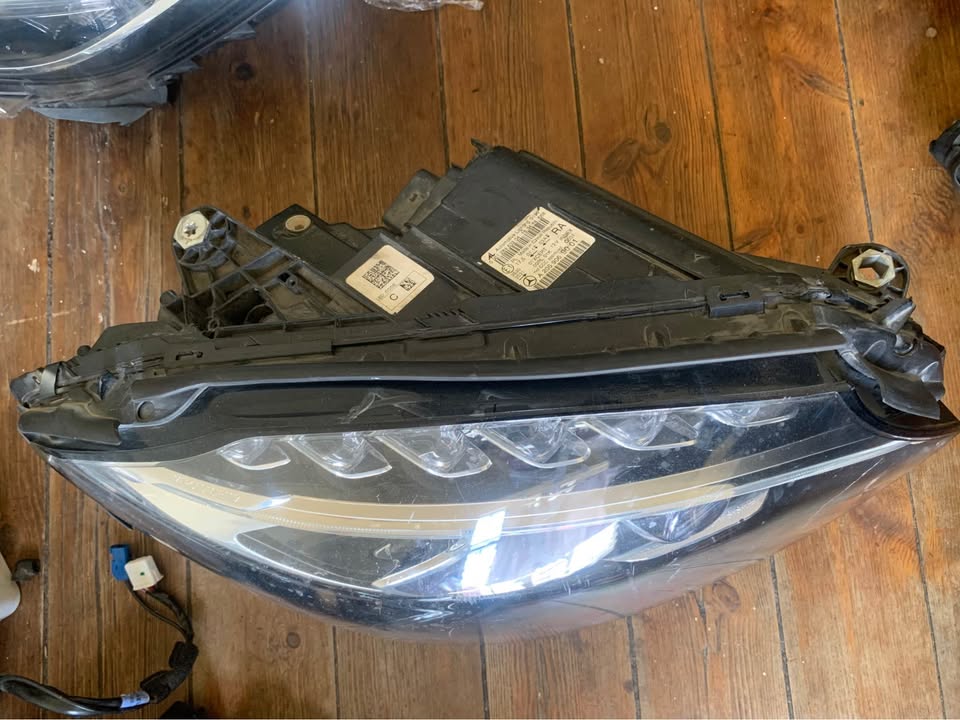 Mercedes Benz W205 headlight LHS