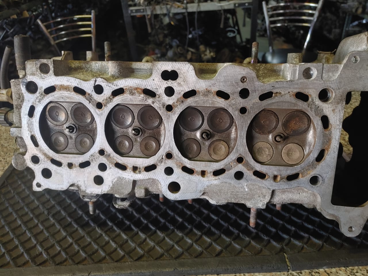 SENTRA CYLINDER HEAD FUEL INJECT 16VALVE FOR SALE - Private Seller SENTRA CYLINDER HEAD FUEL INJECT 16VALVE FOR SALE - Private Seller