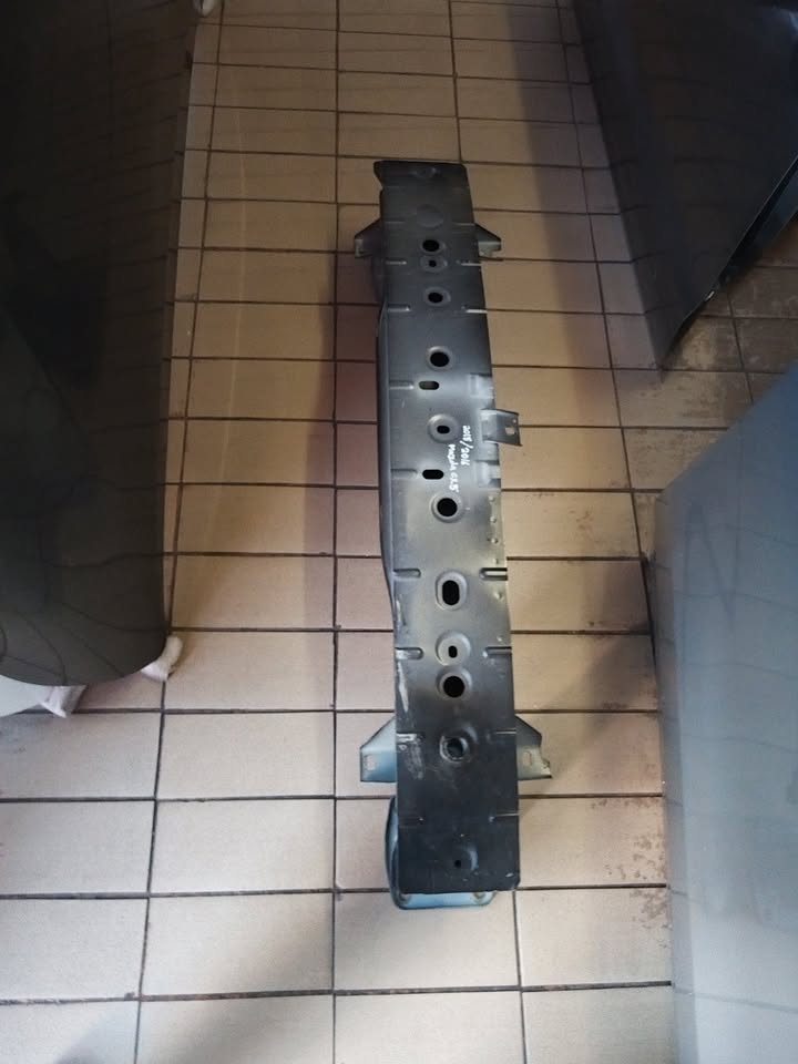2015 MAZDA CX5 FRONT STIFFENER SUPER CLEAN FOR SALE - Private Seller 2015 MAZDA CX5 FRONT STIFFENER SUPER CLEAN FOR SALE - Private Seller