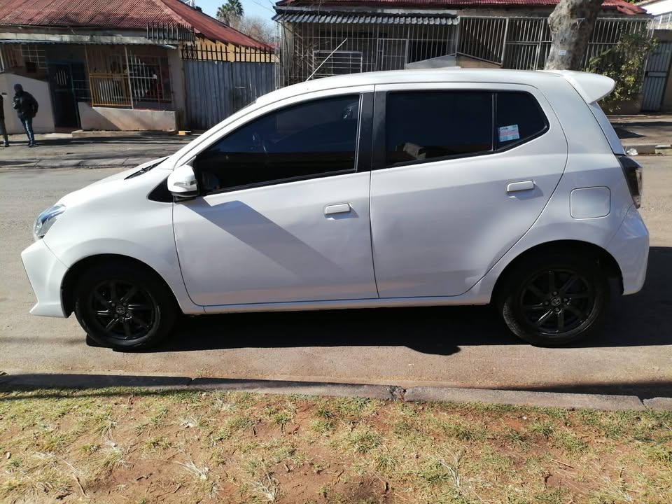 2022 TOYOTA AGYA 1.0 MANUAL TRANSMISSION IN EXCELLENT CONDITION