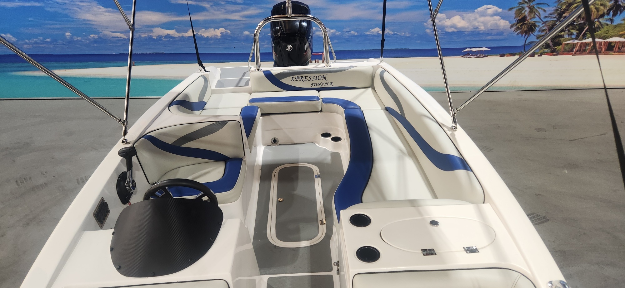 XPRESSION FUNSTER 17 FT ON TRAILER 100 HP MERCURY 4 STROKE