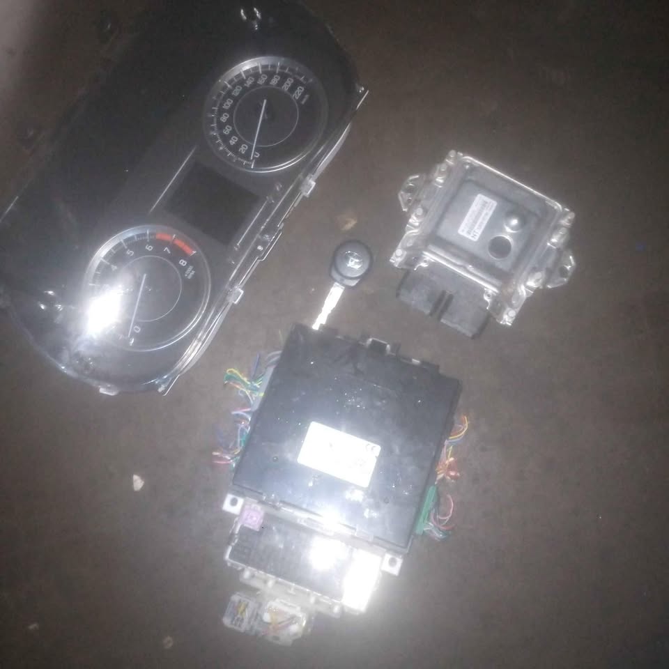 Toyota Starlet new shape complete locksets - Private Seller Toyota Starlet new shape complete locksets - Private Seller