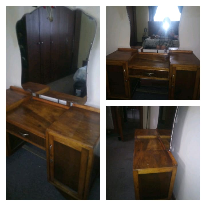 Antique Dressing table Antique Dressing table