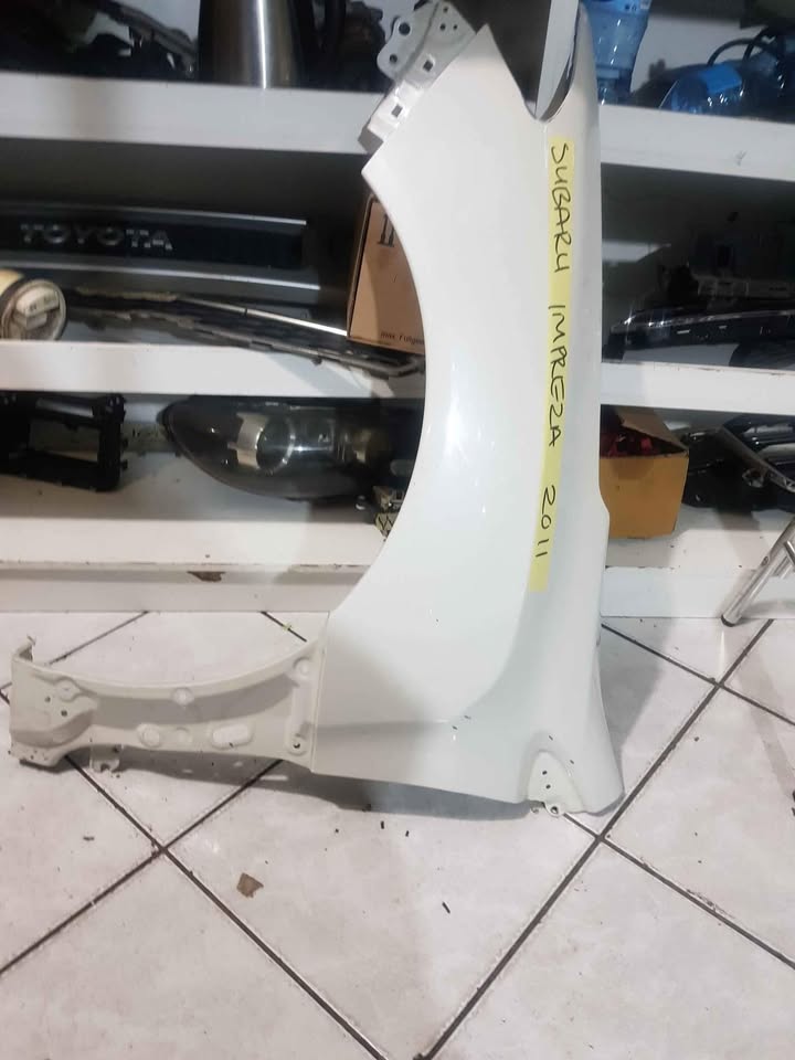 SUBARU  IMPREZA  FENDER  2011 - Private Seller
