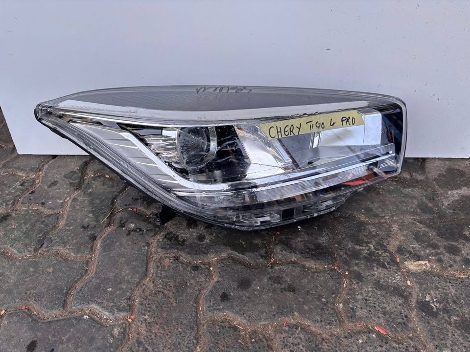 Chery Tiggo Pro 4 Headlight - Private Seller Chery Tiggo Pro 4 Headlight - Private Seller