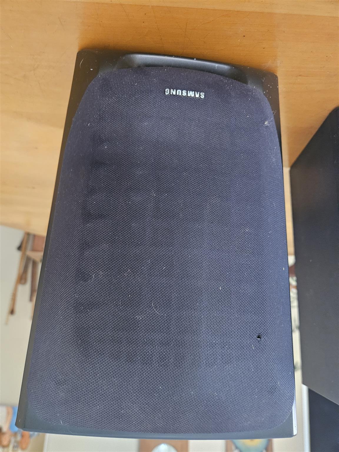 SAMSUNG speakers Model No 440E, Impedance Max Input 40W