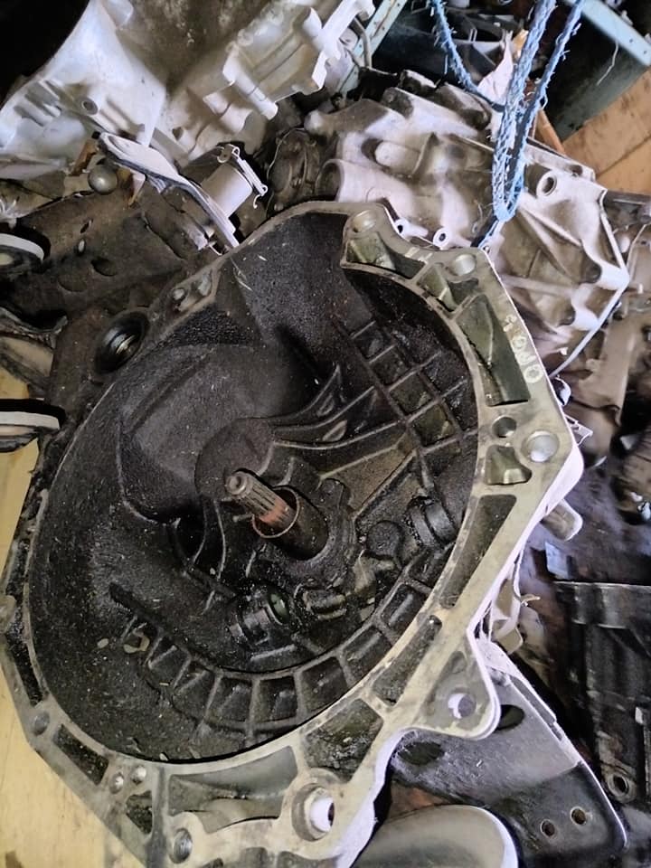 Opel corsa lite gearbox Call me - Private Seller
