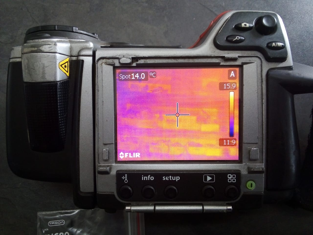 FLIR T425