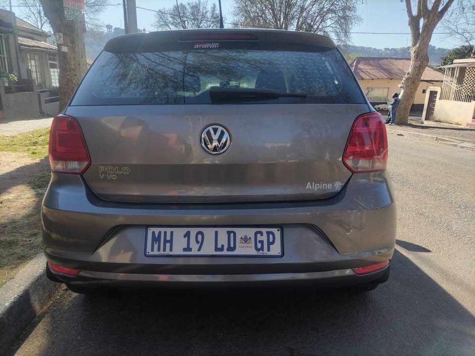 2019 Polo vivo 1.6 hatchback