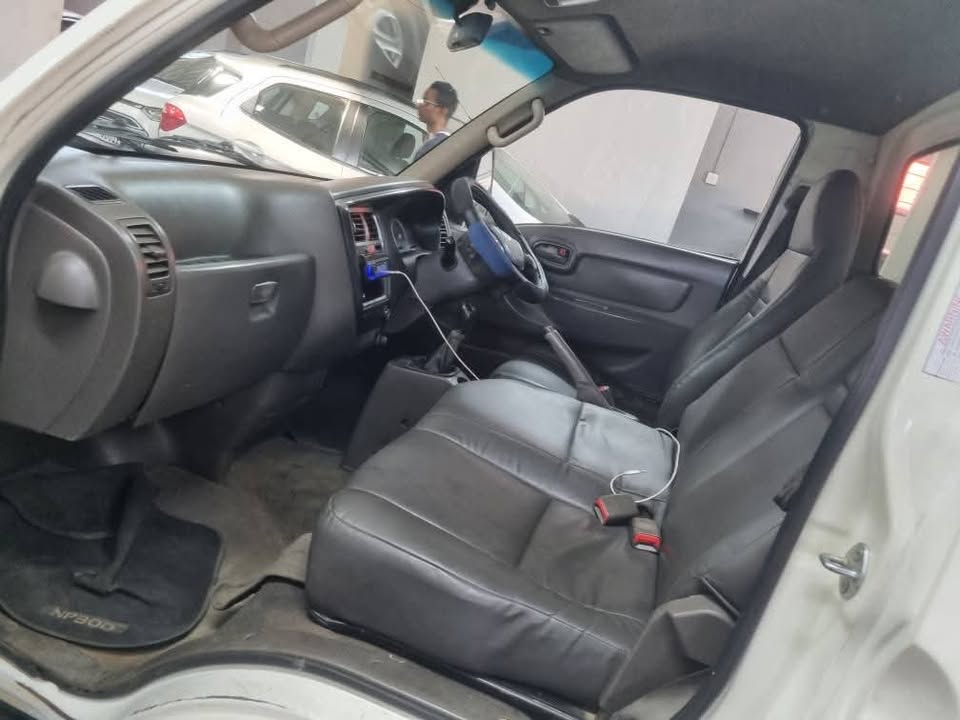 2015 Hyundai H100 2.5 Disiel, Manual 135,000km Mechanically Perfect with Canopy