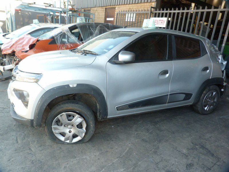 Renault Kwid 1.0 Manual Silver - 2020 SPARESBOYZ STRIPPING FOR SPARES - Private Seller