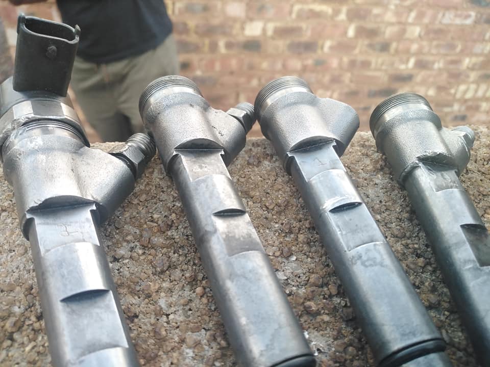 2.5crd & 2.8 Jeep cherokee injectors - Private Seller