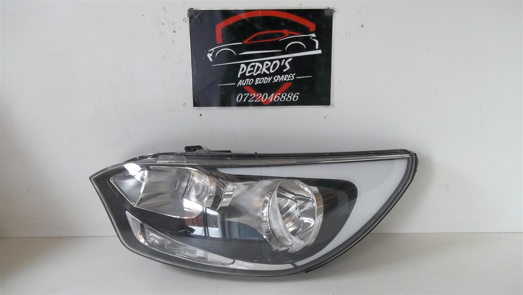 Kia Rio 11-17 hatchback left headlight - Private Seller Kia Rio 11-17 hatchback left headlight - Private Seller