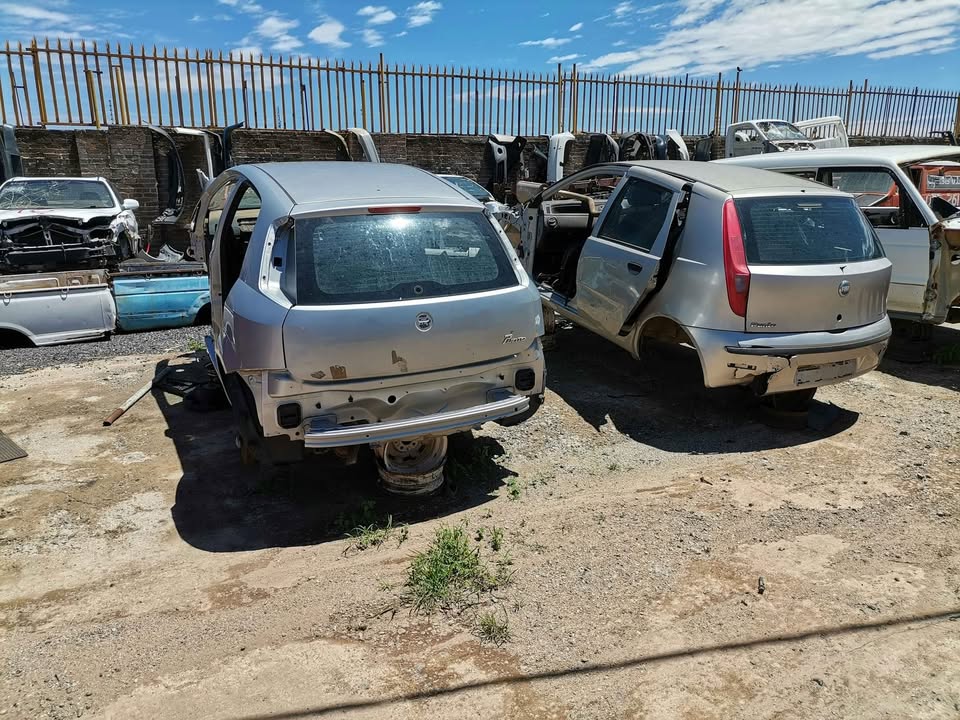 Fiat punto stripping for spares - Private Seller Fiat punto stripping for spares - Private Seller