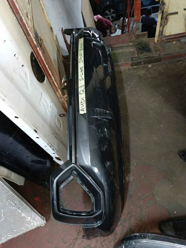 AUDI Q3 SPORTBACK BACK BUMPER - Private Seller