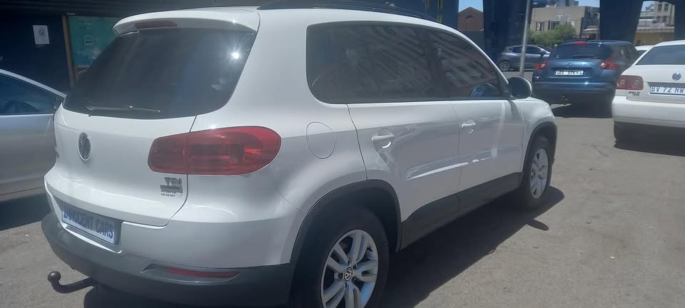 2013 VW TIGAUN 2.0 TDI DIESEL, MANUAL, WHITE COLOR, MILEAGE 98000KM
