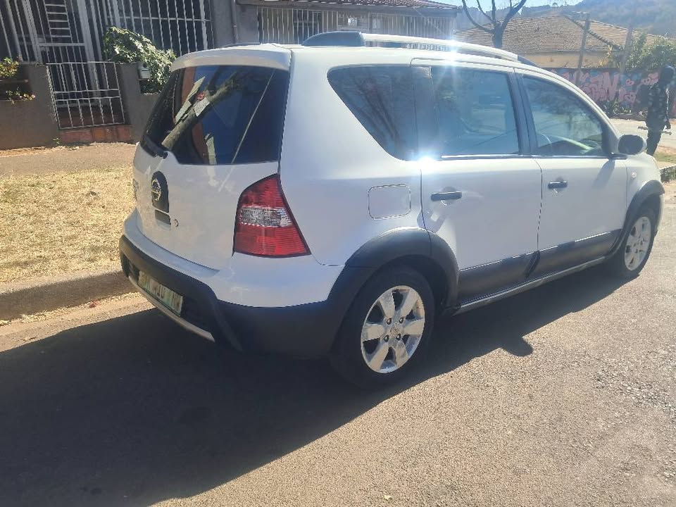 Nissan Livina Xgear 1.6